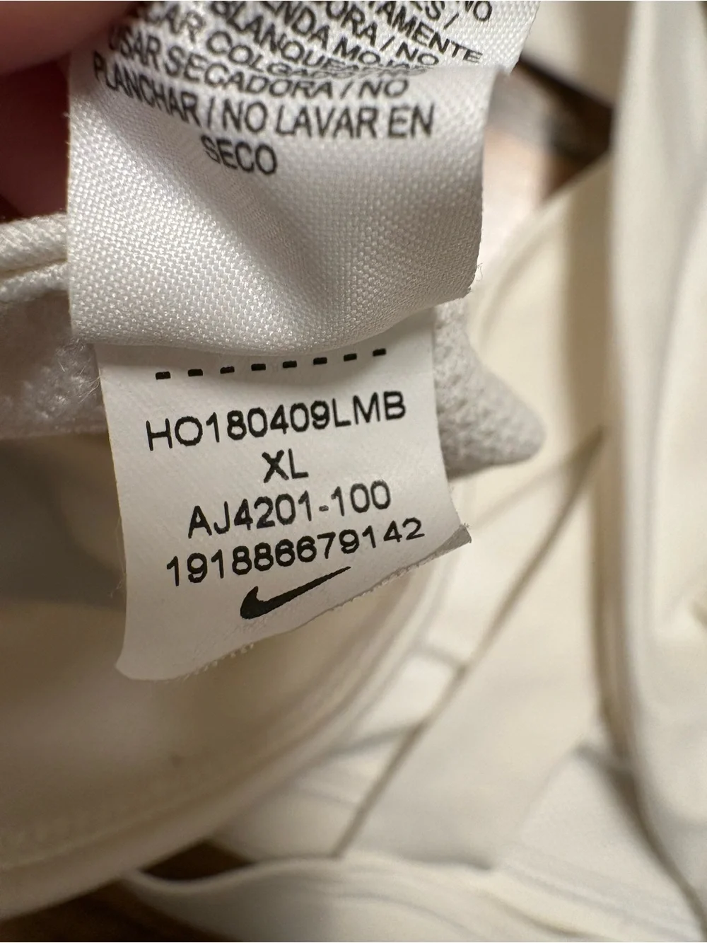 EUC White XL Nike Sports Bra
